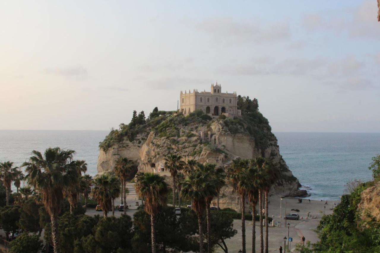 Malu Best Rooms - Tropea Exteriör bild